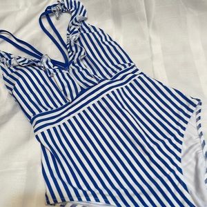 NWT Cupshe Sz L 1-Piece V Neck Ruffle / Cross Back Swimsuit Blue White Stripes